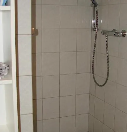 Ferienhof & Laurenz 게스트하우스 그로나우